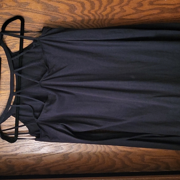 Fabletics shirt with cut outs XL - Picture 2 of 2